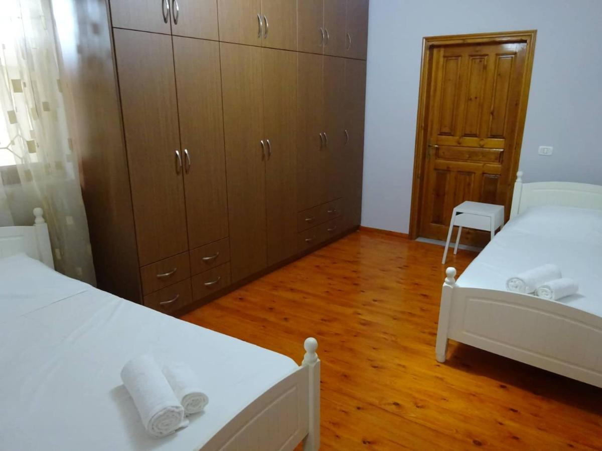 Appartamento Blerina'S House Sarandë Esterno foto