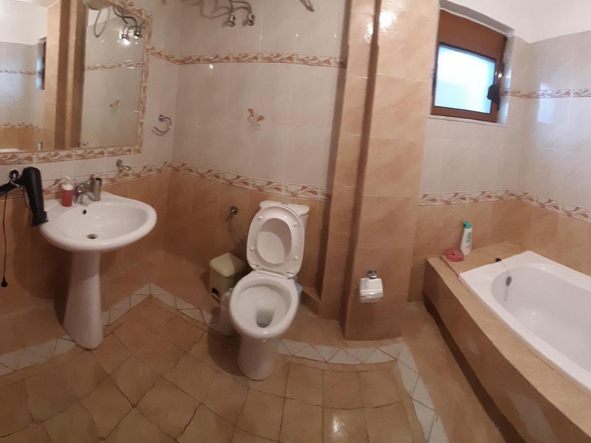 Appartamento Blerina'S House Sarandë Esterno foto